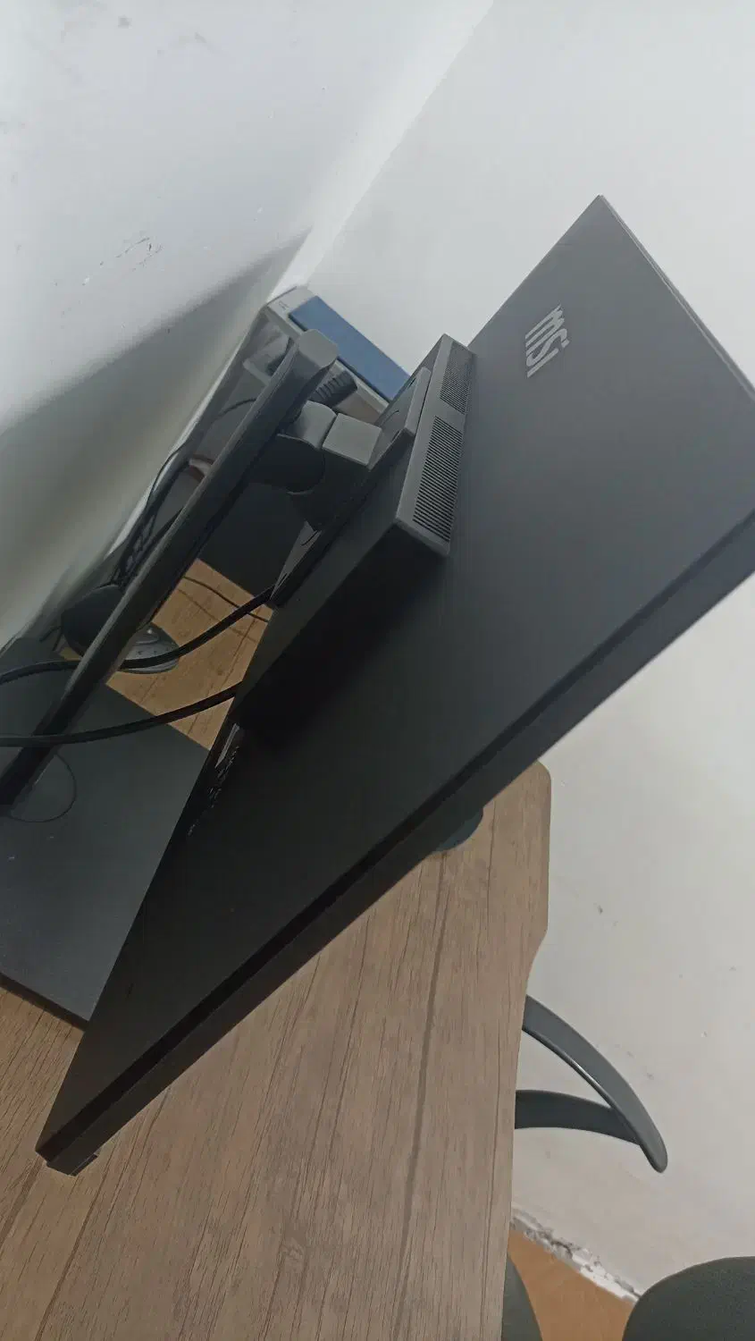 مانتیور27اینچ msi نو|رایانه رومیزی|قم, ولیعصر|دیوار