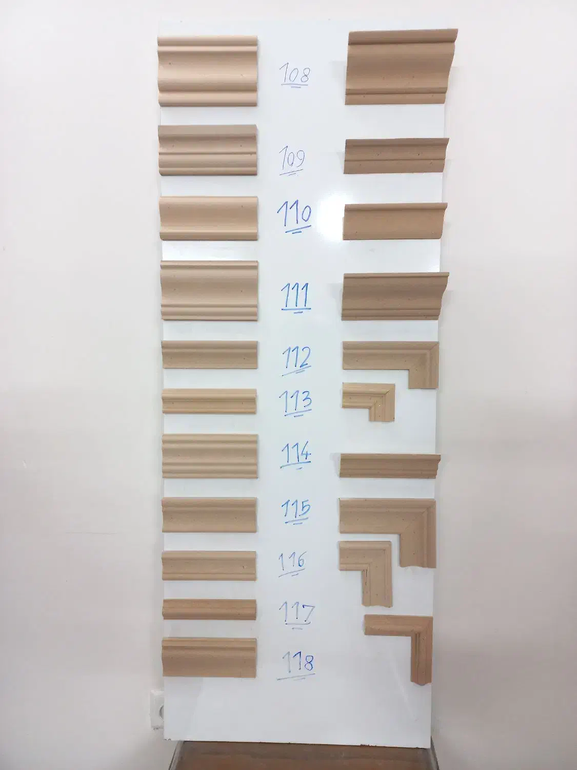 تولید وفروش انواع زهوار قاب بندی ،تاج و پاخور|عمده‌فروشی|نیشابور, فردوسی جنوبی|دیوار