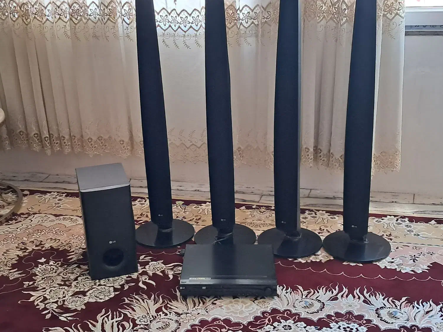 4 عدد باند سیستم صوتی له  همراهdvd(LG)|سیستم صوتی خانگی|ملایر, |دیوار