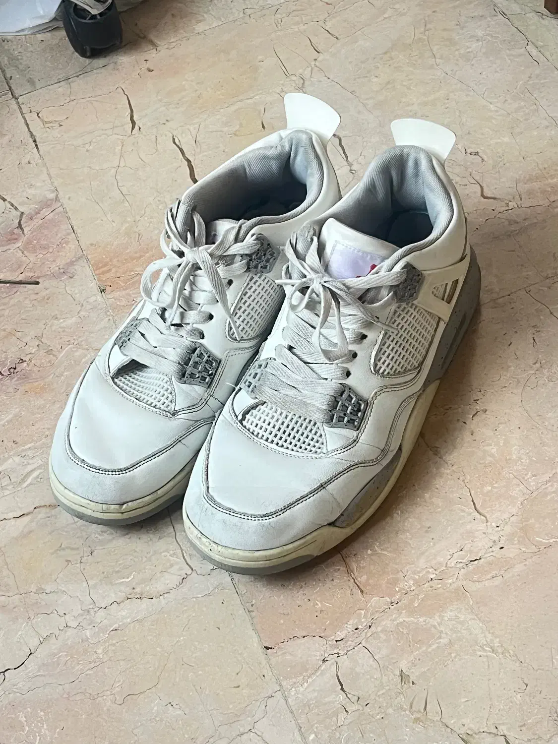 کفش اسپرت ایر جردن ۴ سایز ۴۲|کیف، کفش، کمربند|تهران, امانیه|دیوار