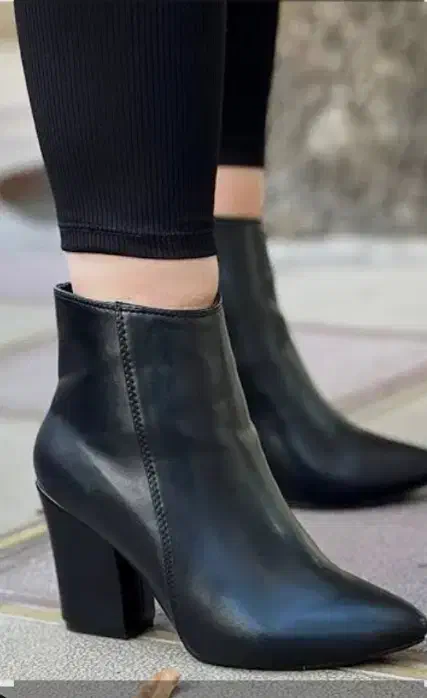 بوت و نیم بوت نو|کیف، کفش، کمربند|قم, باجک یک|دیوار