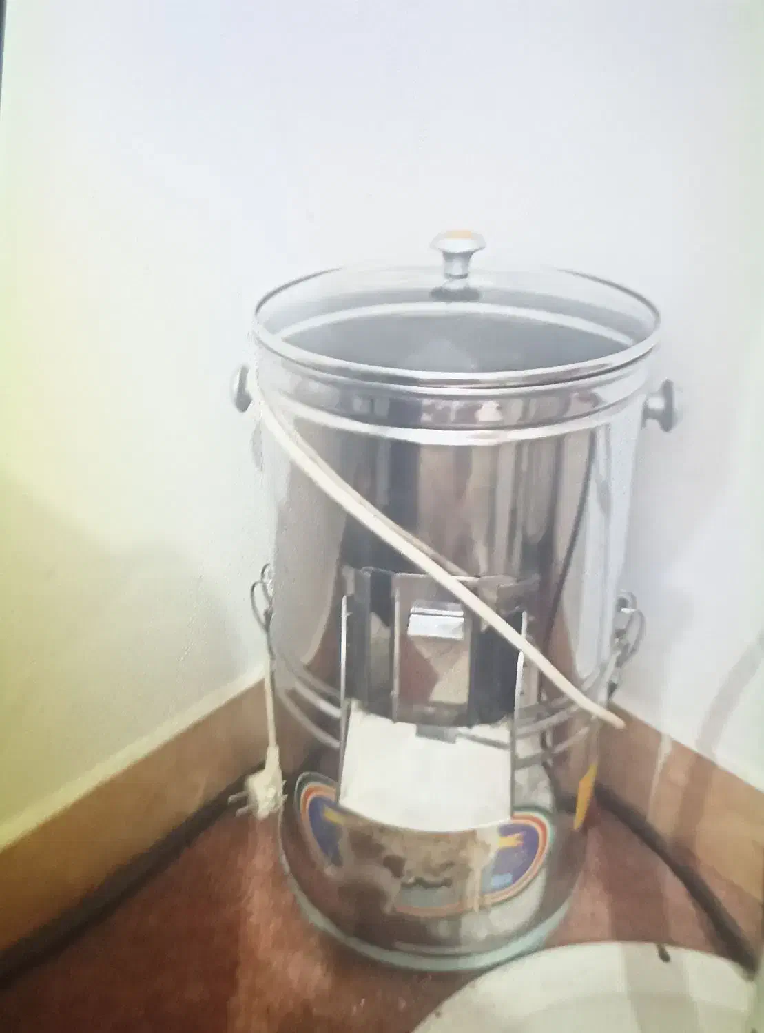 زبزی خرد کن|خردکن، آسیاب، غذاساز|رشت, رشتیان|دیوار