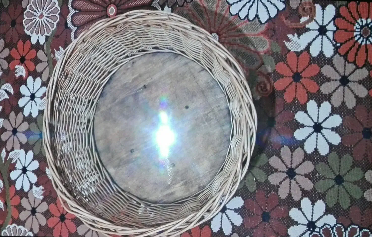 سبد حصیری|صنایع دستی و سایر لوازم تزئینی|قم, قلعه کامکار|دیوار