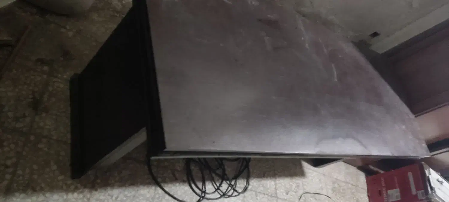 میز اداری|دفتر کار|مشکیندشت, |دیوار