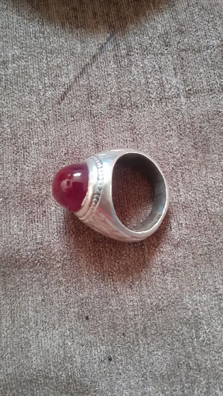 انگشتر یاقوت سرخ|جواهرات|گنبد کاووس, |دیوار