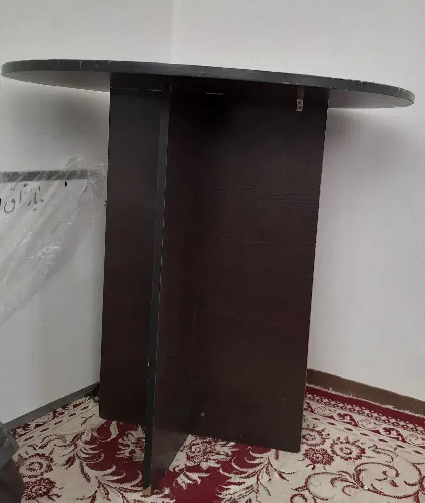 میز گرد|میز و صندلی غذاخوری|اصفهان, دستگرده|دیوار