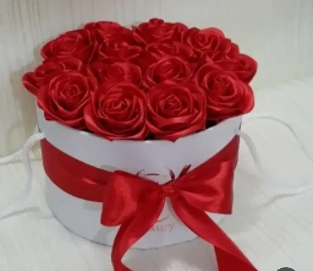 گل روبانی زیبا|گل مصنوعی|بجنورد, |دیوار