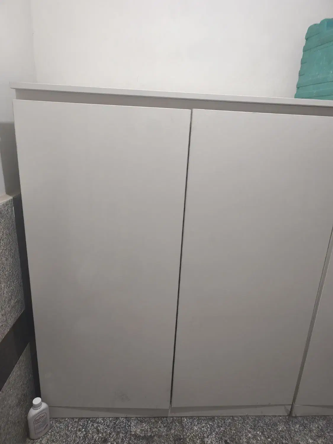 سه عدد جاکفشی  کمدی|جاکفشی، کمد، دراور|اندیشه, اندیشه فاز ۴|دیوار