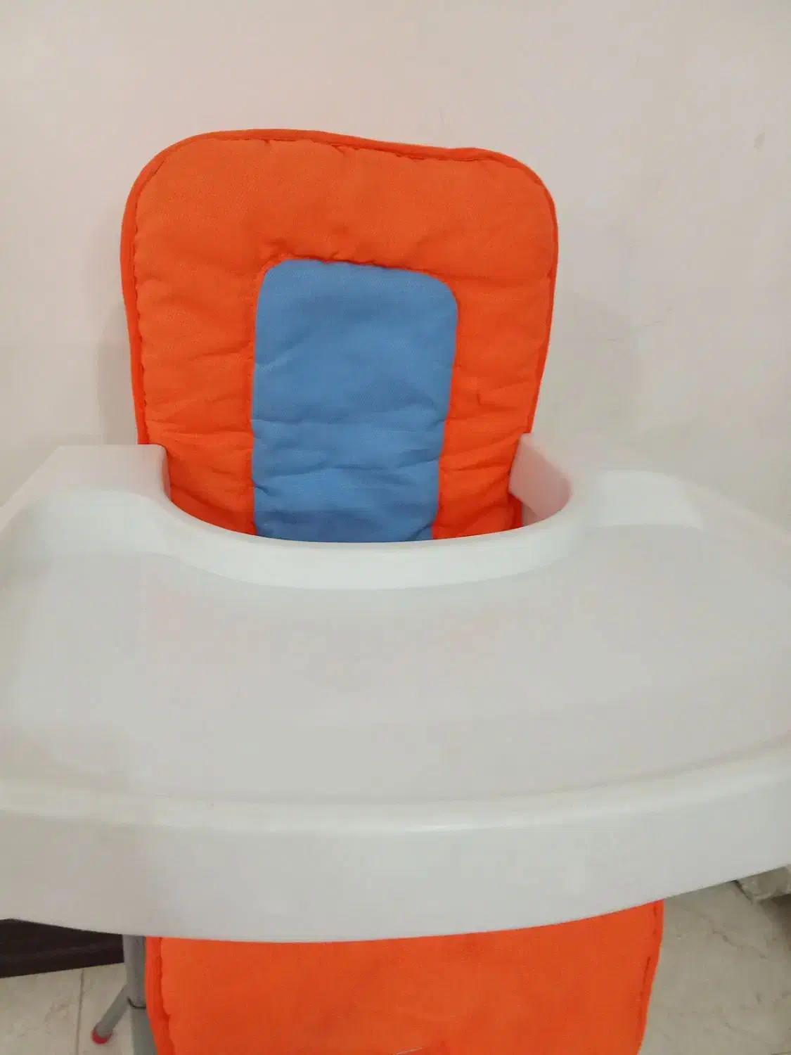 میز غذا خوری کودک|اسباب و اثاث بچه|شاهین‌شهر, گرگاب|دیوار