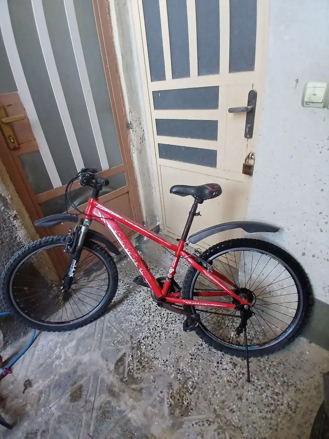 دوچرخه ۲۶ تمیزو بدون ایراد|دوچرخه، اسکیت، اسکوتر|آبدانان, |دیوار