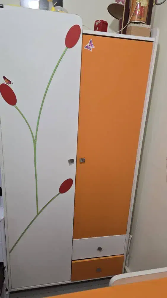 ست تخت و کمد کودک همراه باتشک|اسباب و اثاث بچه|بندرعباس, |دیوار