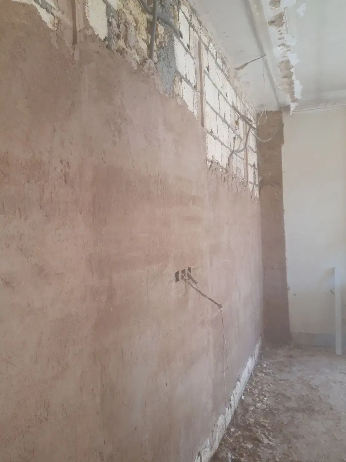 بنا همه کاره بند کشی و خورده کاری ...|خدمات پیشه و مهارت|اصفهان, برازنده|دیوار