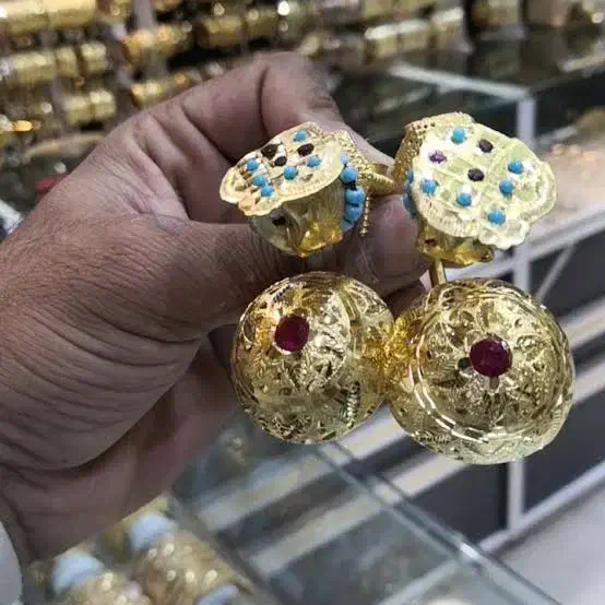 طلای در بلوچی قدیمی و بهترین عیار طلا|جواهرات|مهرستان, |دیوار