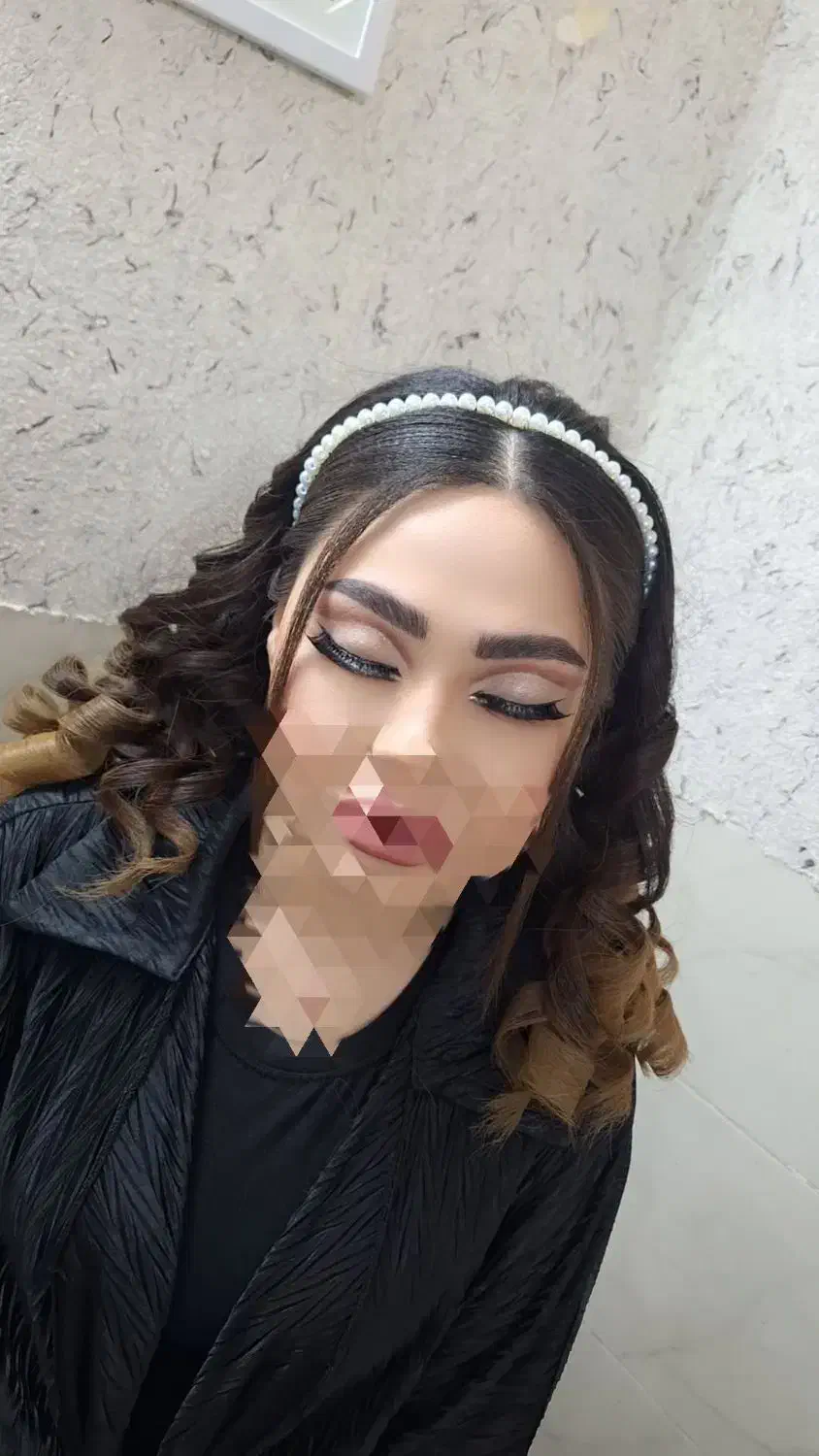 میکاپ و شینیون با هم فقط 690|خدمات آرایشگری و زیبایی|قم, زنبیل آباد|دیوار