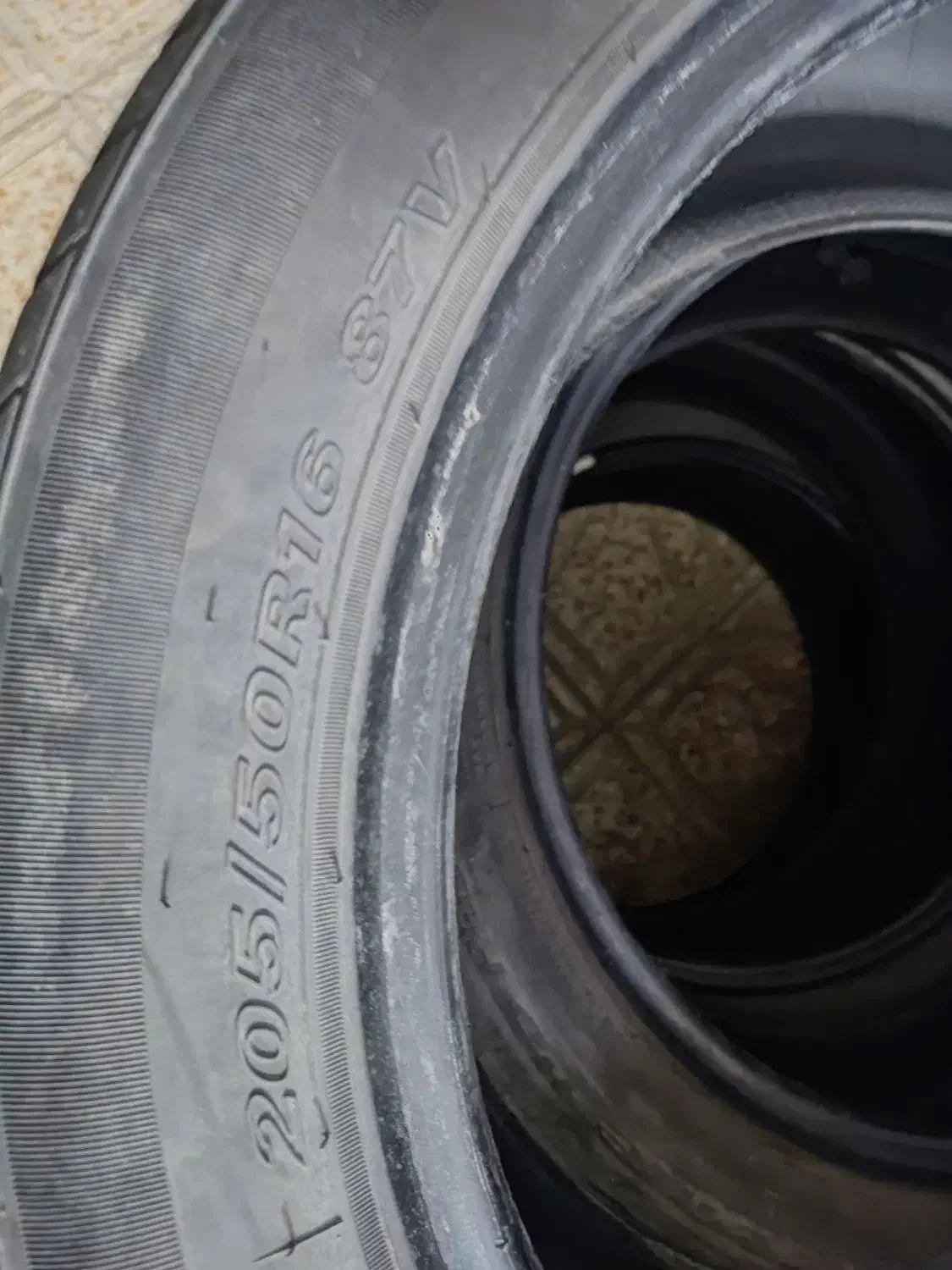 لاستیک و کمک فنر|قطعات یدکی و لوازم جانبی|تبریز, |دیوار