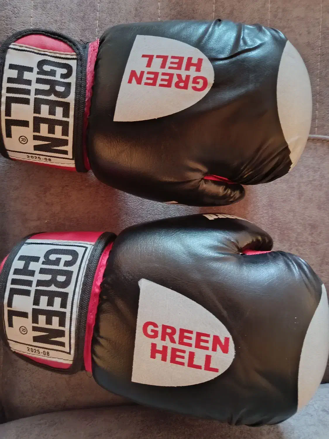 دستکش بوکس|تجهیزات ورزشی|سلماس, |دیوار