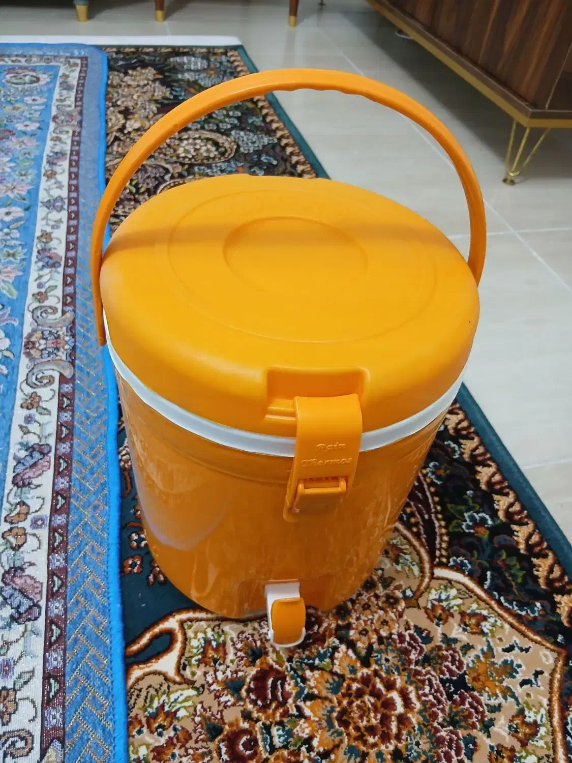 کلمن درب قفلی 10 لیتری محصول باران فلاسک|ظروف نگهدارنده، پلاستیکی، یکبارمصرف|قدس, شهرک فرزان|دیوار