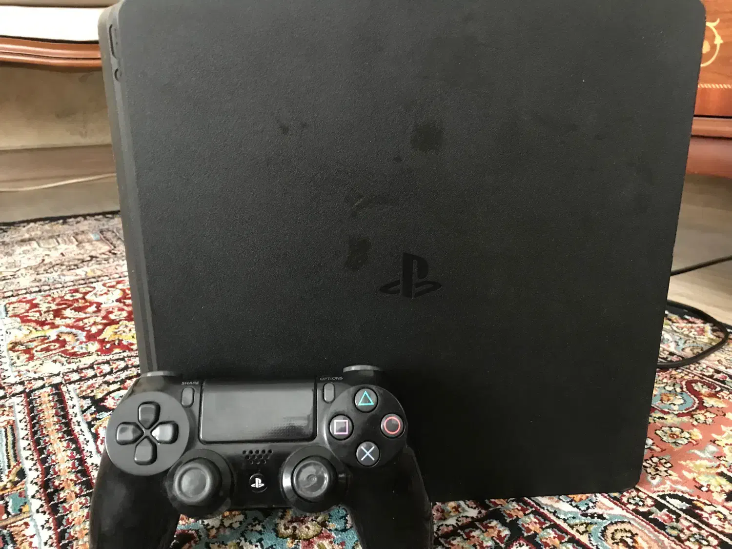 ۵۰۰گیگ اسلیمPS4 به همراه دو دیسک|کنسول، بازی ویدئویی و آنلاین|تهران, اختیاریه|دیوار