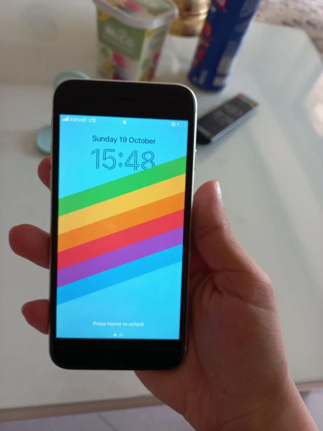 گوشی آیفون تمیز SE2020|موبایل|اصفهان, خانه اصفهان|دیوار