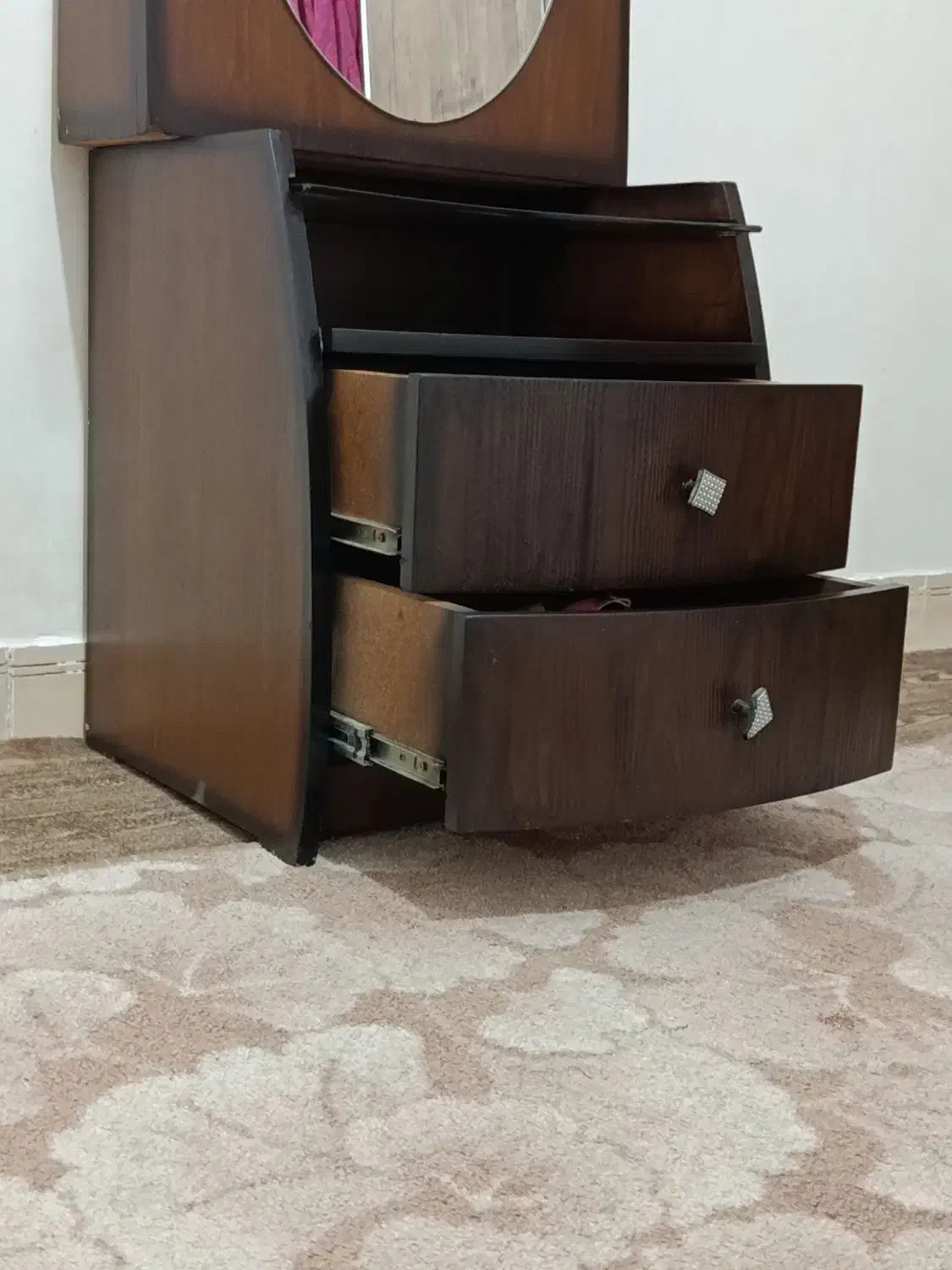 آینه کشاو دار|آینه|ایلام, |دیوار