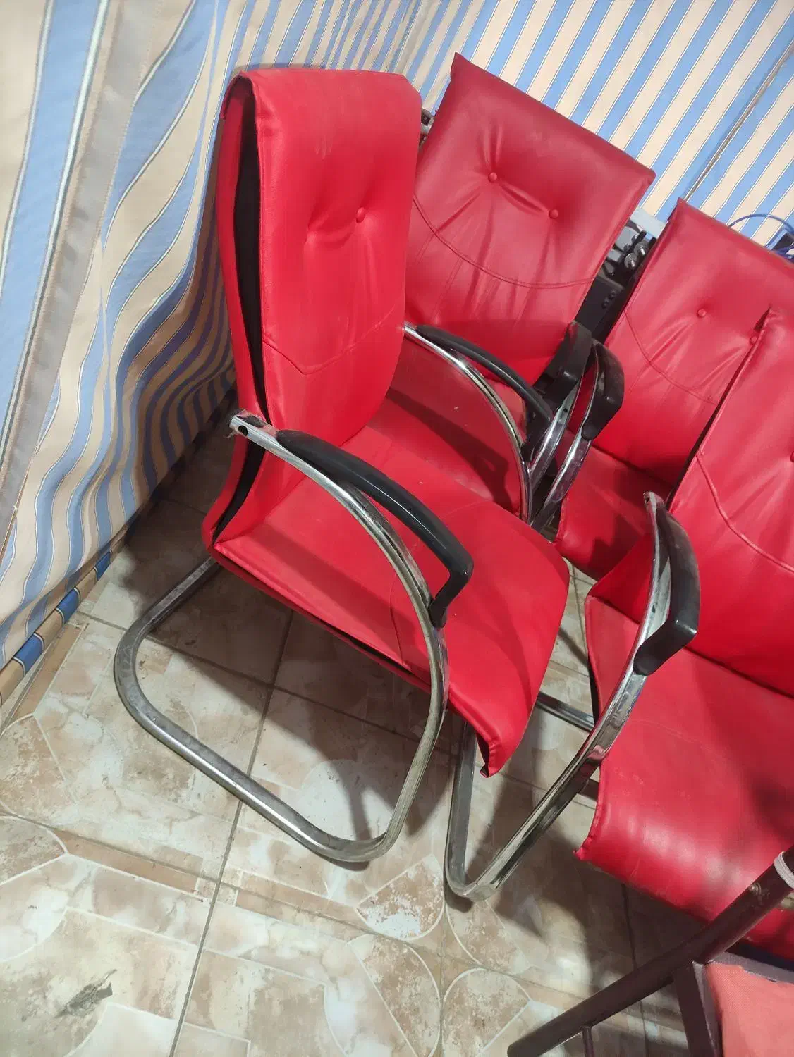 صندلی کنفرانسی|مبلمان اداری|اشتهارد, |دیوار