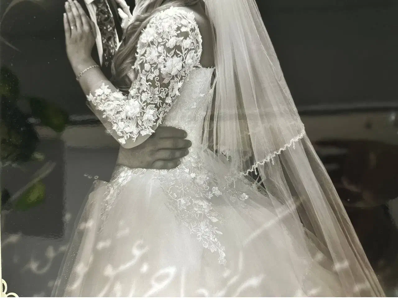 لباس عروس|لباس|صفادشت, |دیوار