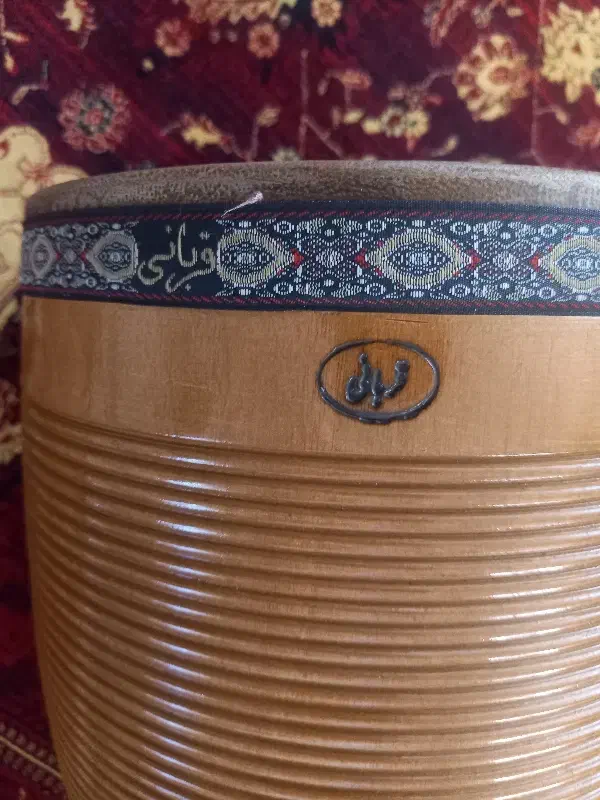 تنبک در حد نو سالم بدون خط و خش و زدگی|سازهای سنتی|نیشابور, شهرک قدس|دیوار