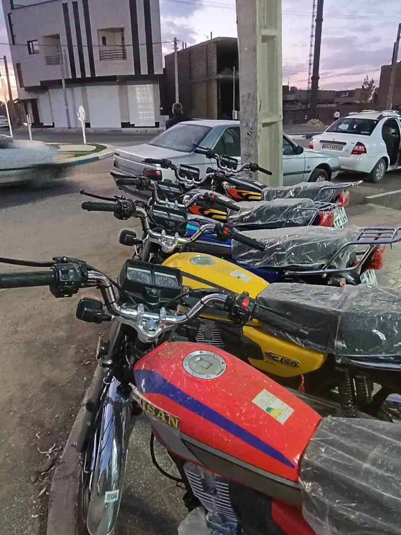 احسان پرواز200مدل1404خشک با بیمه گارانتی لوازم فول|موتورسیکلت|یزد, |دیوار