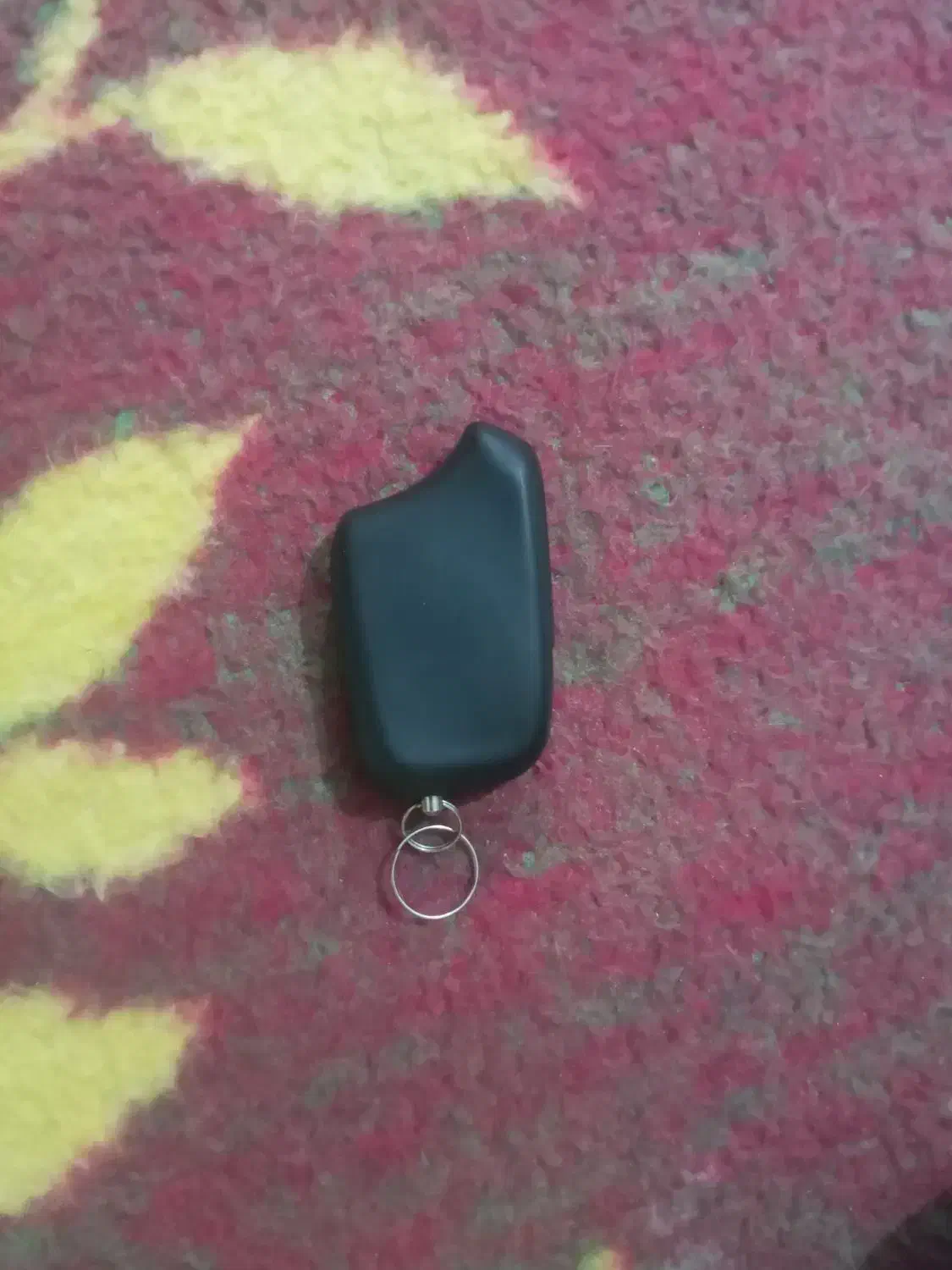 ریموت گمشده پیدا شده|اشیا|ملارد, |دیوار