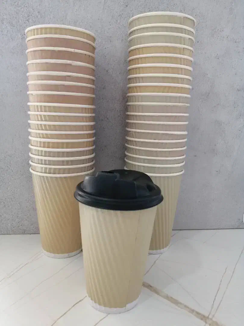 تعدادی ظروف یکبار مصرف کافه|ظروف نگهدارنده، پلاستیکی، یکبارمصرف|پردیس, فاز ۱۱|دیوار