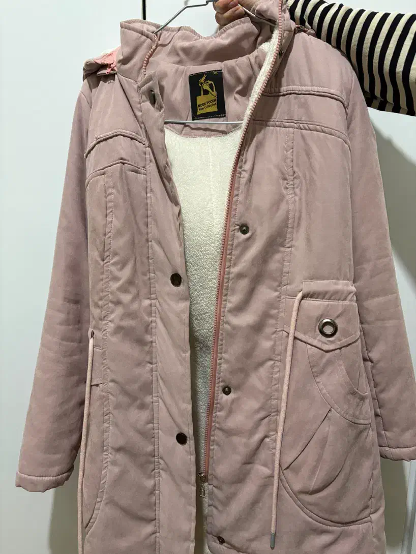 لباس کاملا نو|لباس|شاهین‌شهر, خانه کارگر|دیوار