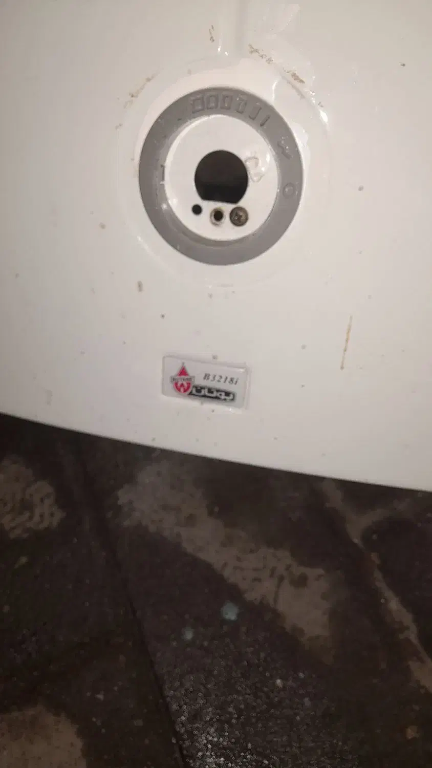 ابگرمکن دیواری ۳۲۱۸بوتان|آبگرمکن، پکیج، شوفاژ|خوی, |دیوار