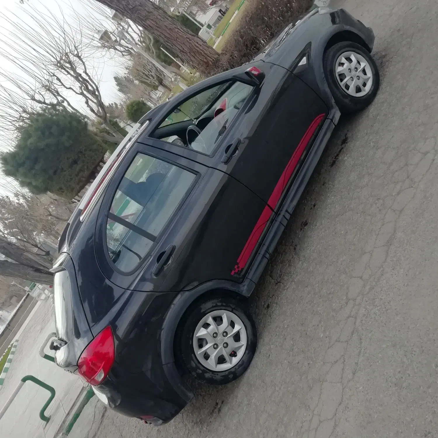 کوئیک R مدل 1402|خودرو سواری و وانت|تربت‌حیدریه, رجایی|دیوار