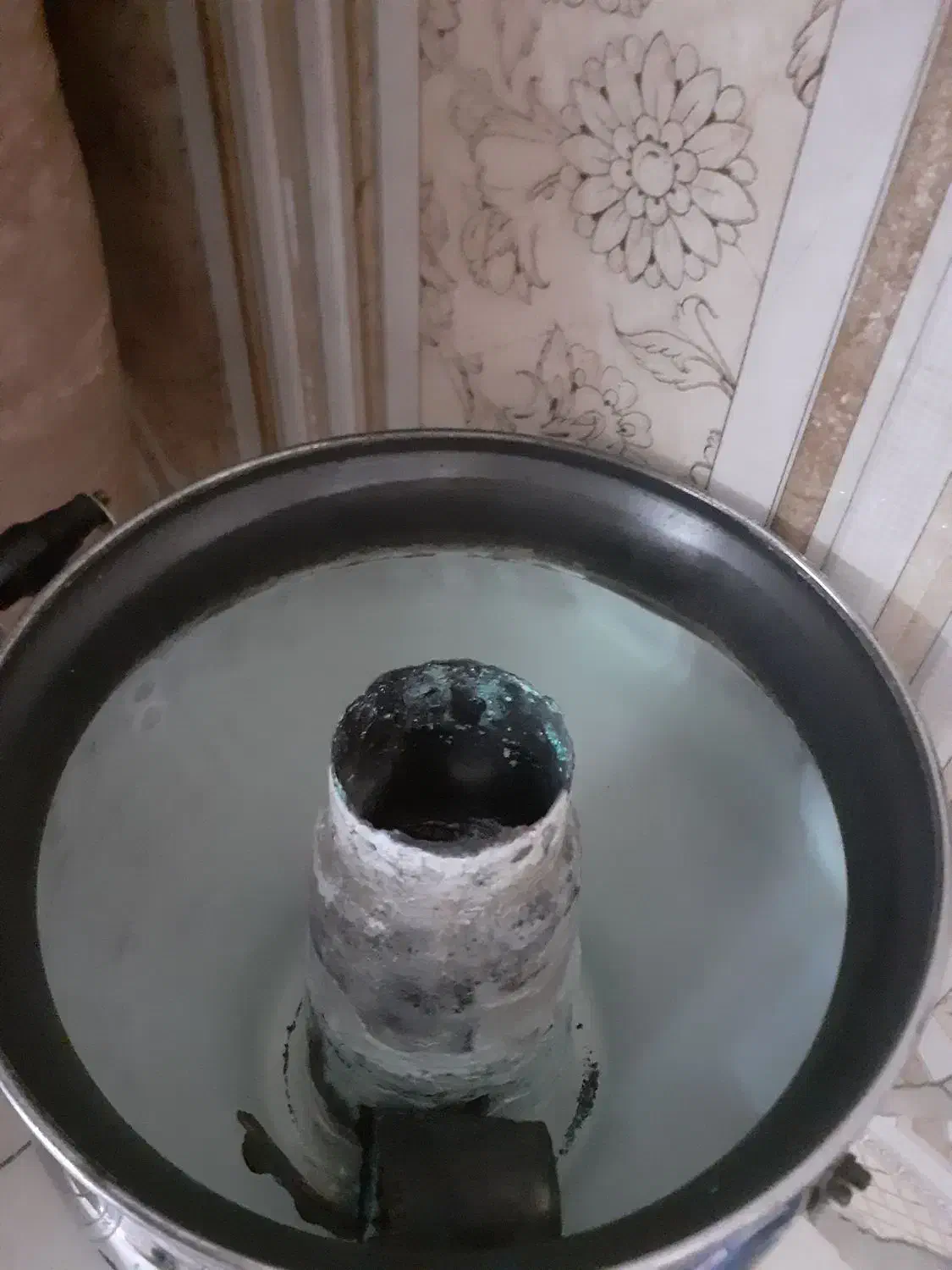 سماور گازی هیلا فقط کوره اش بایدتعمیر شود|سماور، چایساز، قهوهساز|قرچک, باقرآباد|دیوار