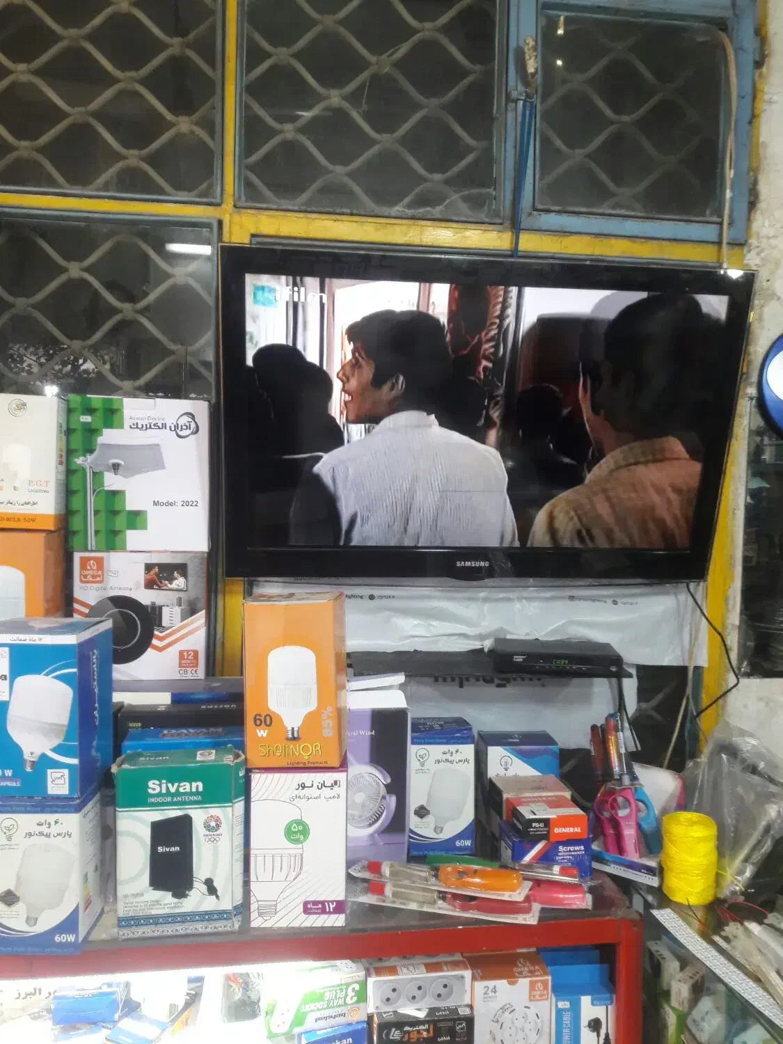 تلویزون ۳۲سامسونگ|تلویزیون و پروژکتور|کرج, کرج نو|دیوار