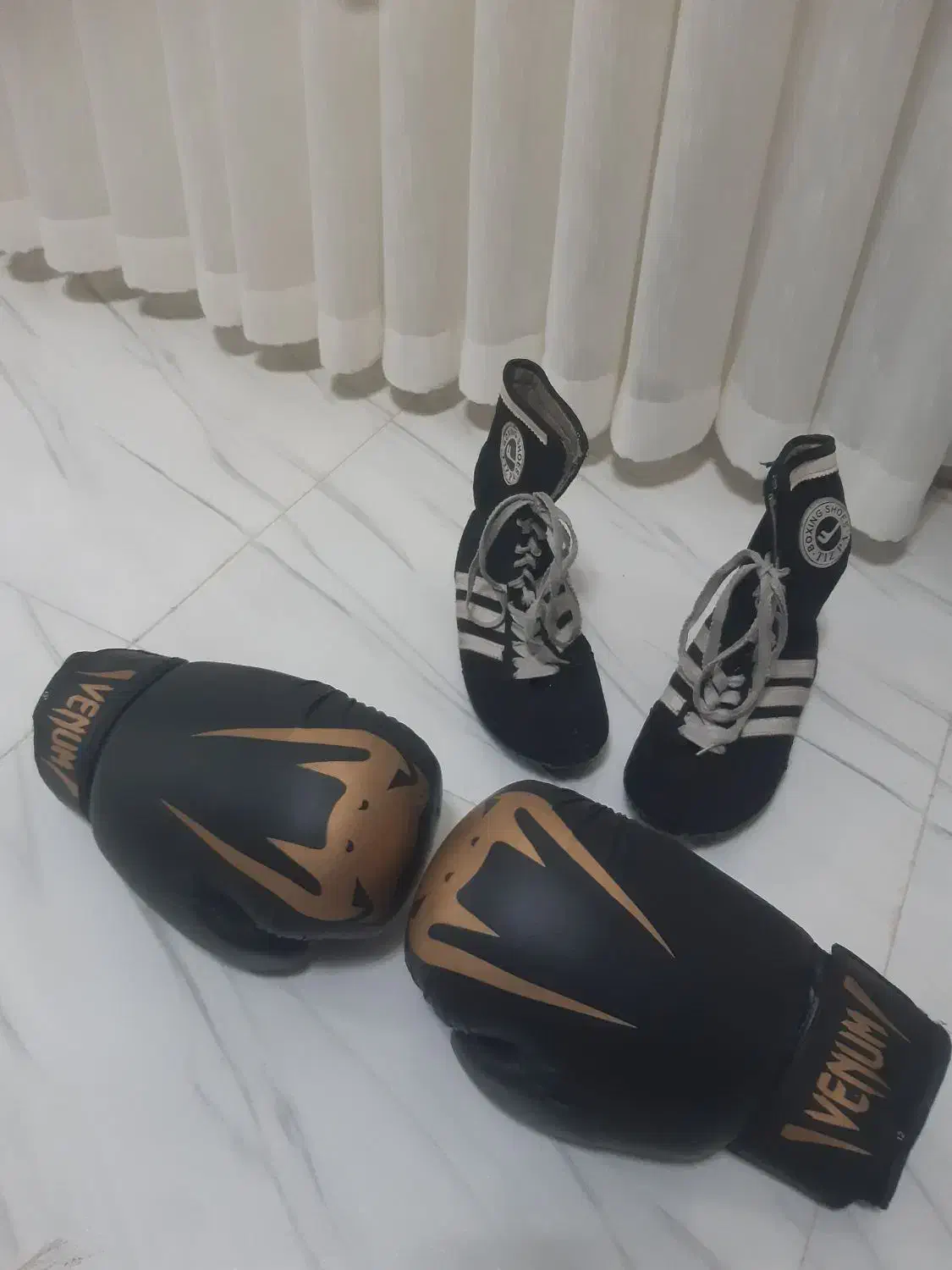 کیس بکس دست کش کتونی|تجهیزات ورزشی|آستارا, |دیوار