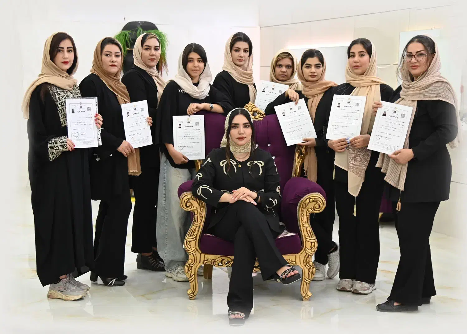 آموزشگاه و سالن زیبایی فنی حرفه ای|خدمات آموزشی|مشهد, توس (بلوار توس)|دیوار