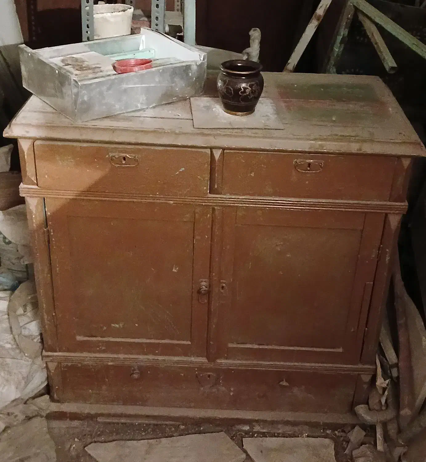 کمد چوبی قدیمی|بوفه، ویترین، کنسول|قوچان, |دیوار