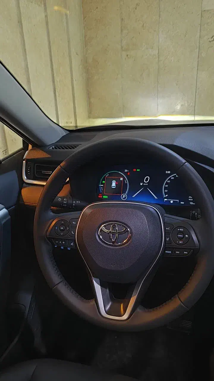 تویوتا راوفور ۲۰۲۵ هیبرید 2/5 لیتر دو دیفرانسیل|خودرو سواری و وانت|تهران, اقدسیه|دیوار