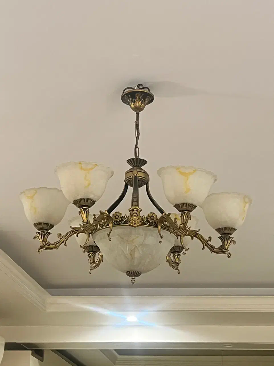 لوستر کلاسیک ۶ شعله|لوستر و چراغ آویز|تهران, شهرک آزمایش|دیوار