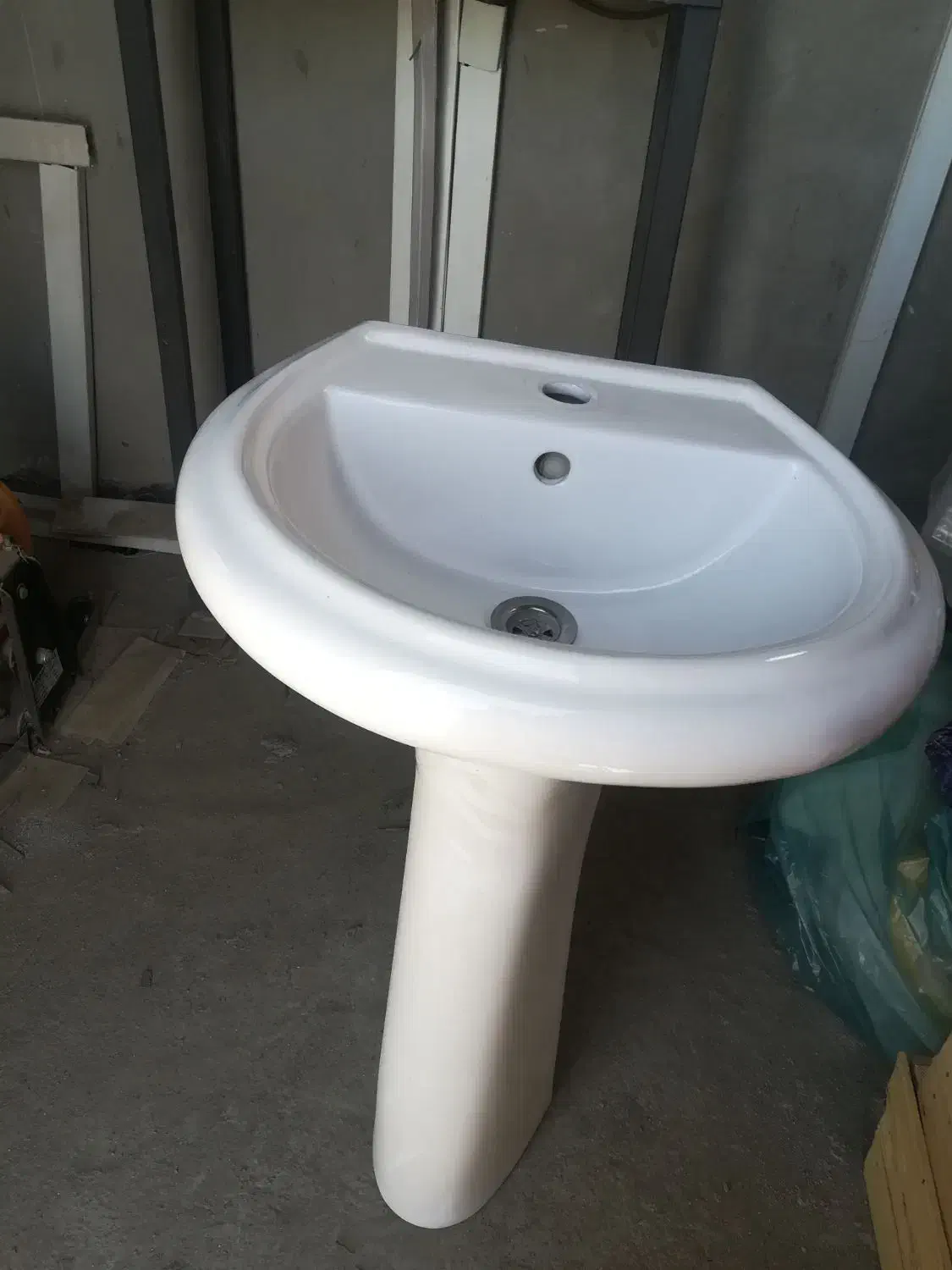 روشویی سالم تمیز جنس خوب|لوازم سرویس بهداشتی|کرمانشاه, |دیوار