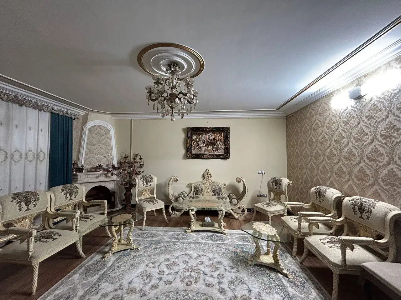 مبلمان سلطنتی راحتی 9نفره کم کارکردوزیبا 30میلیون|مبلمان خانگی و میز عسلی|شاهرود, |دیوار