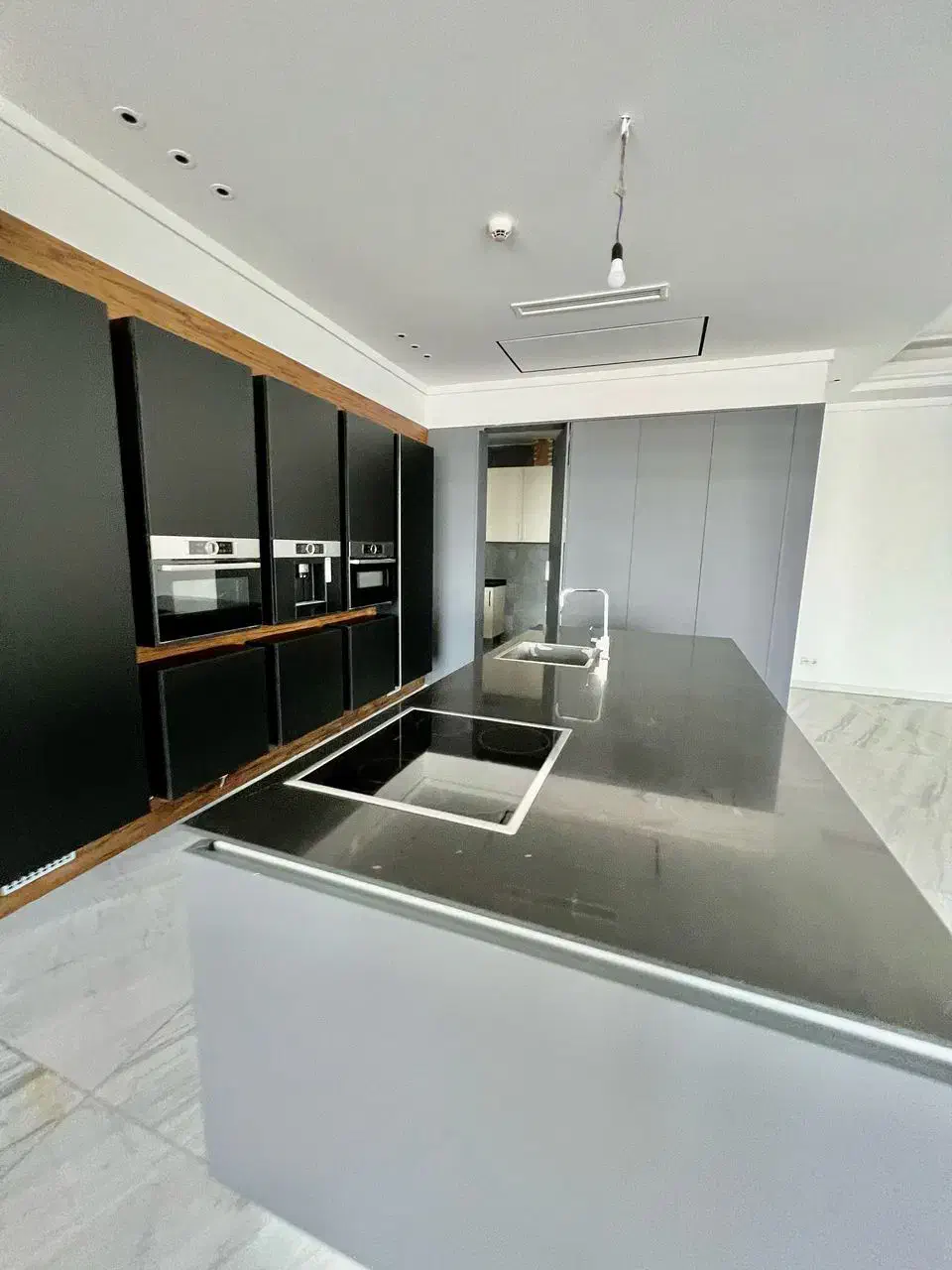 ۳۸۰متر مدرن+۳۰متر تراس ویوو شهر و باغ