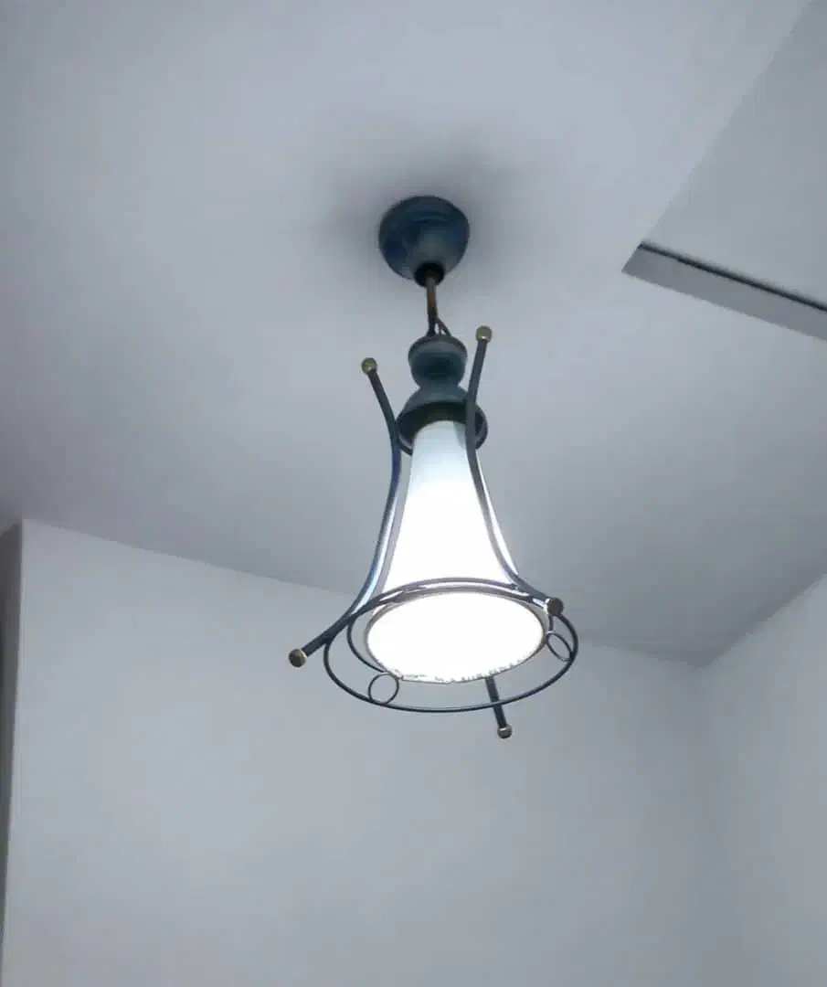 چهار عدد لوستر به همراه آباژور ایستاده|لوستر و چراغ آویز|آستانه اشرفیه, |دیوار