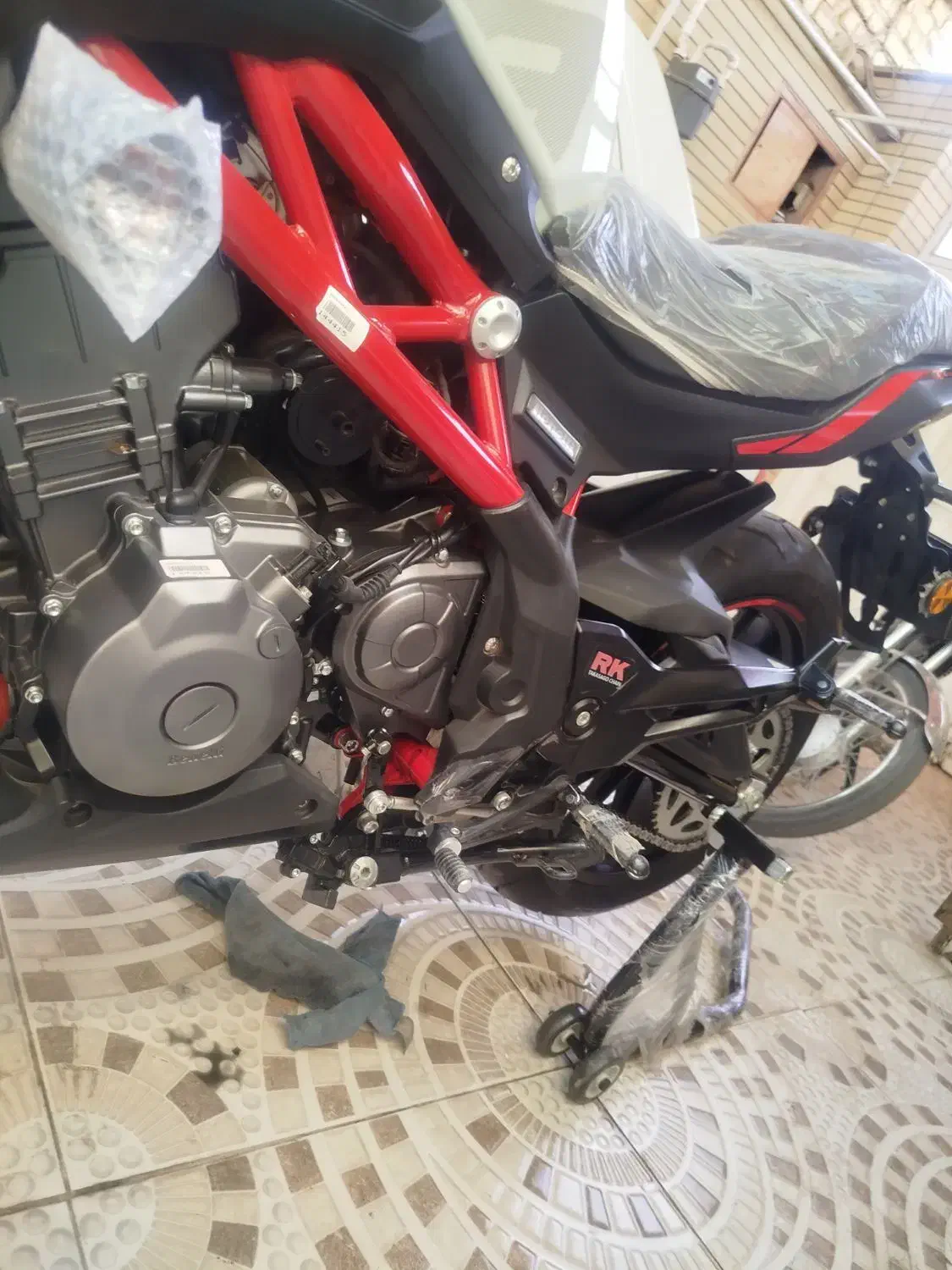 بنلی 300مدل ۱۴۰۲|موتورسیکلت|کاشان, آیت الله سعیدی|دیوار