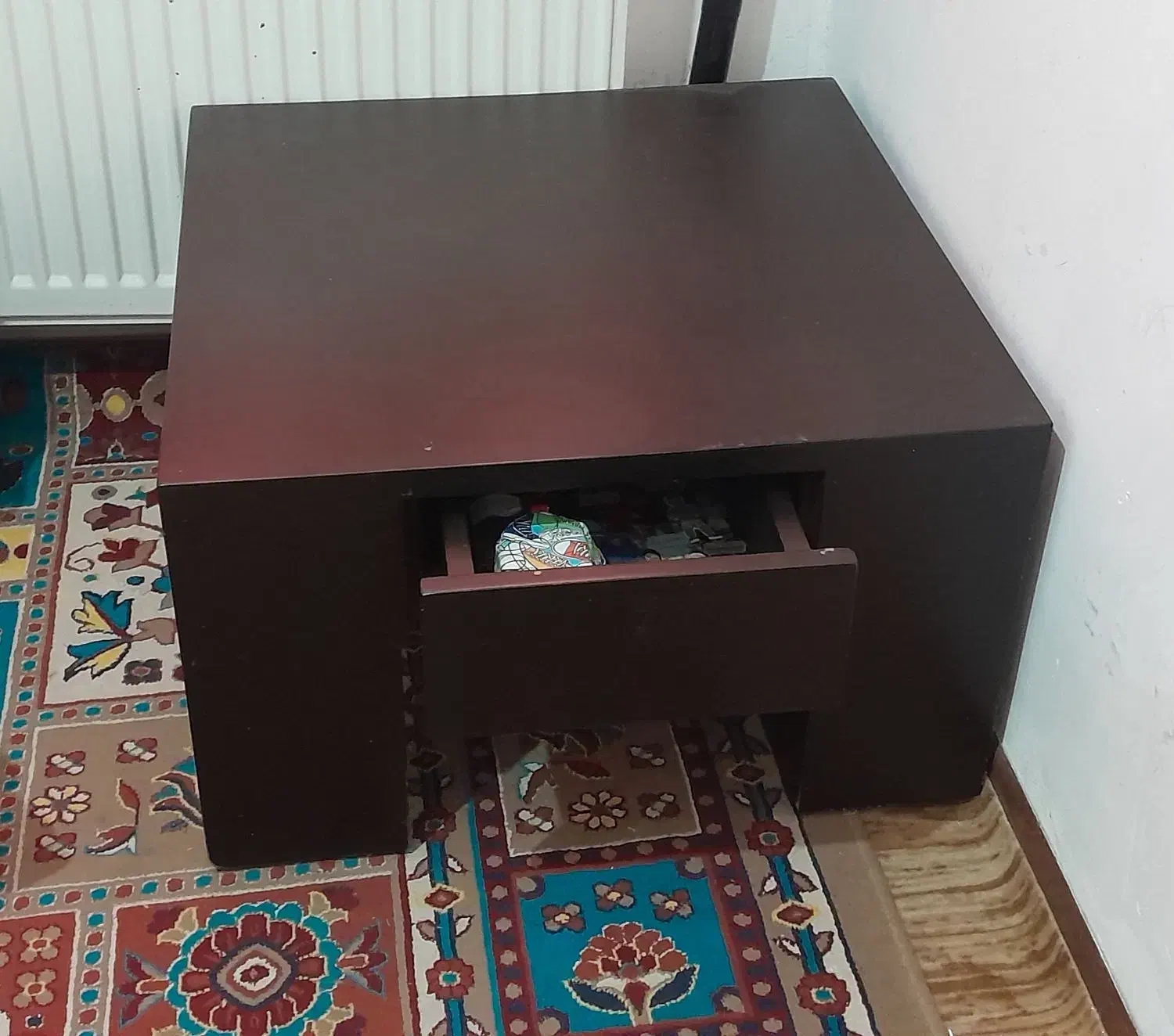 میز|میز تحریر و کامپیوتر|چهارباغ, |دیوار