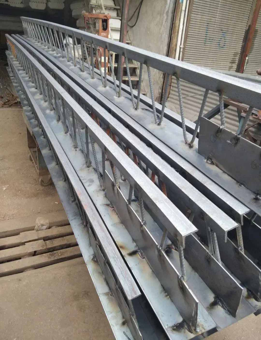 تیرچه فلزی ،کرومیت ،یونولیت سقفی (حتی ایام تعطیل )|مصالح و تجهیزات ساختمان|تهران, شهید رجایی|دیوار