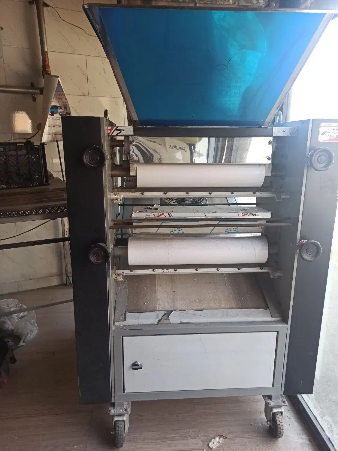 پهن کن گرد بر و بیضی بر|ماشین‌آلات صنعتی|سلماس, |دیوار