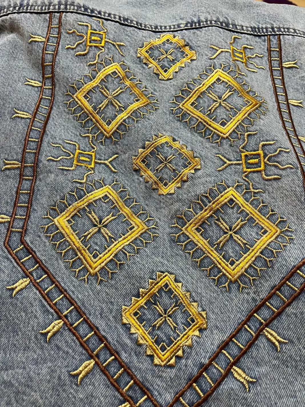 کت لی|لباس|مشهد, هنرستان|دیوار