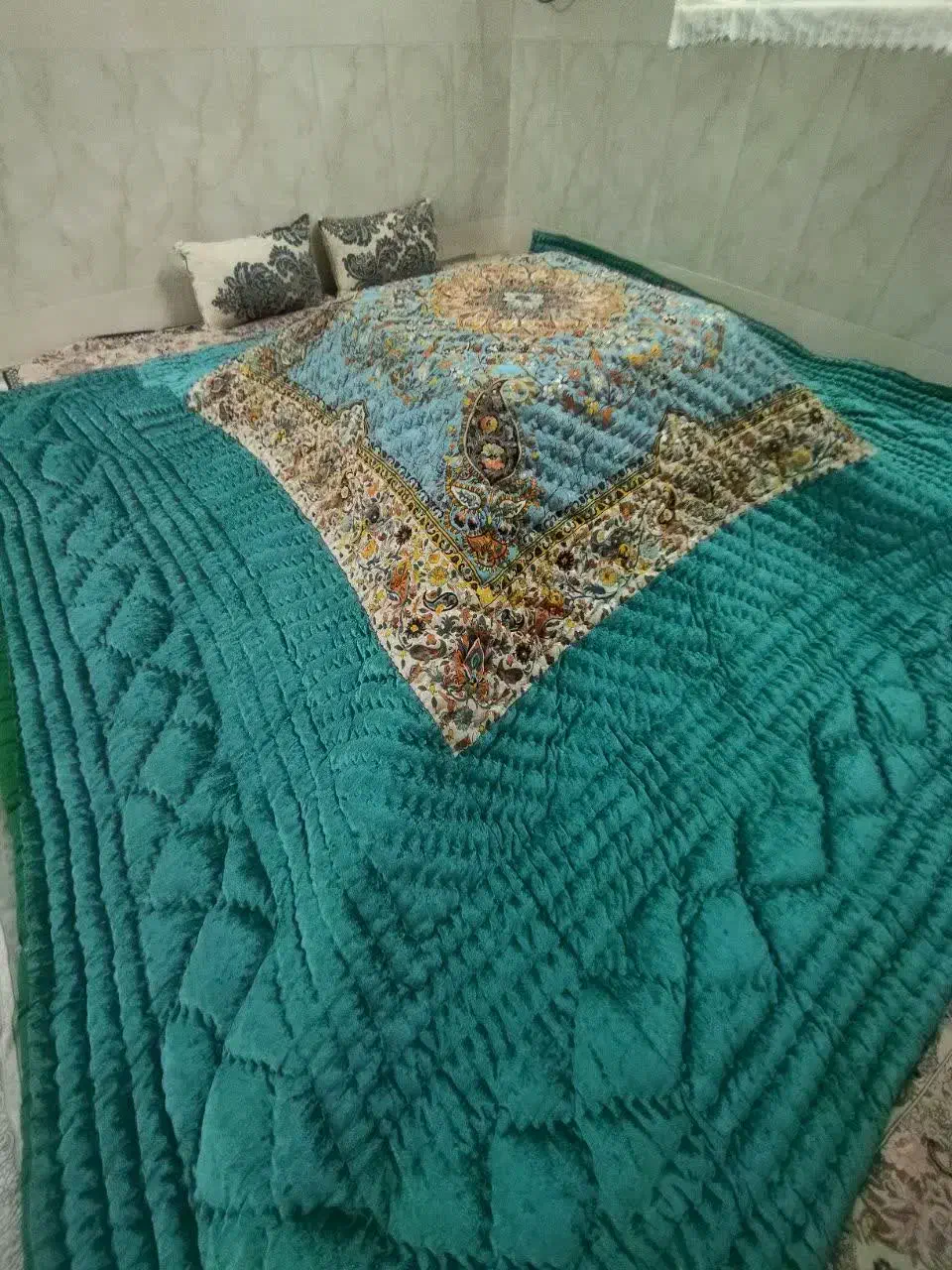 دوخت .تولید.فروش انواع لحاف کرسی|رختخواب، بالش، پتو|اراک, |دیوار